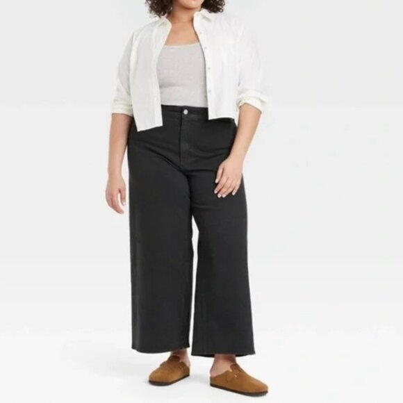 NWT - Women's Black High-Rise Sailor Wide Leg Ankle Jeans Universal Thread sz 17 - Picture 1 of 3